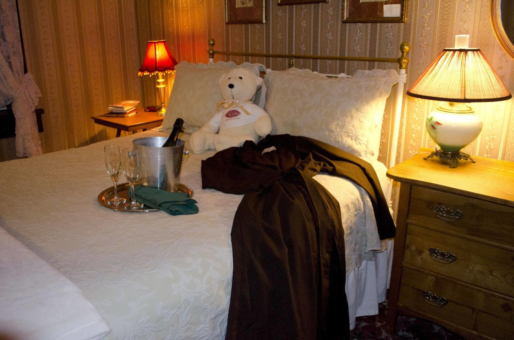 The National Hotel 3*